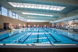 Bassin sportif intérieur de 312,5 m2 et d’une longueur de 25 m composé de 5 lignes d’eau pour les nageurs amateurs de longueurs.